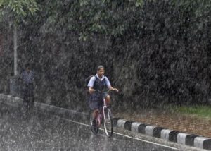 2015-07-09T113114Z_183101510_GF10000153683_RTRMADP_3_INDIA-CROPS-MONSOON